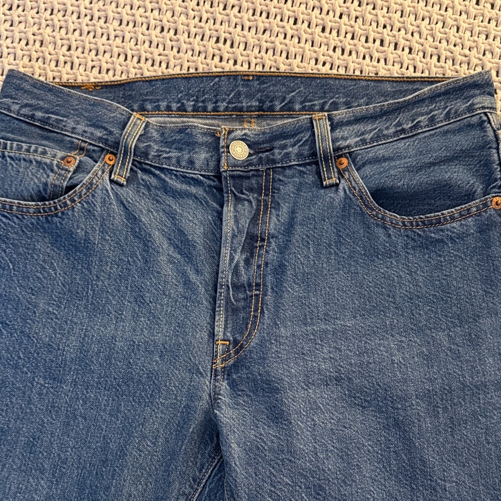 Levi's Women's Straight Leg Blue Jeans